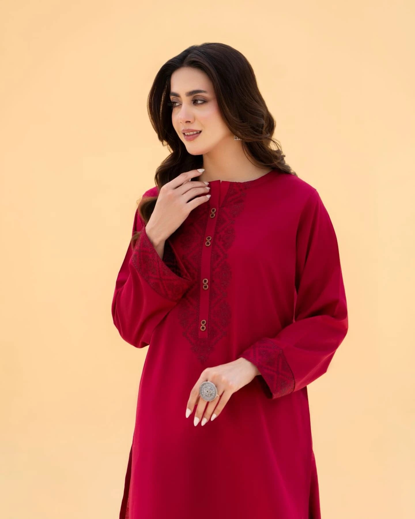 Aabroo Red 2PC