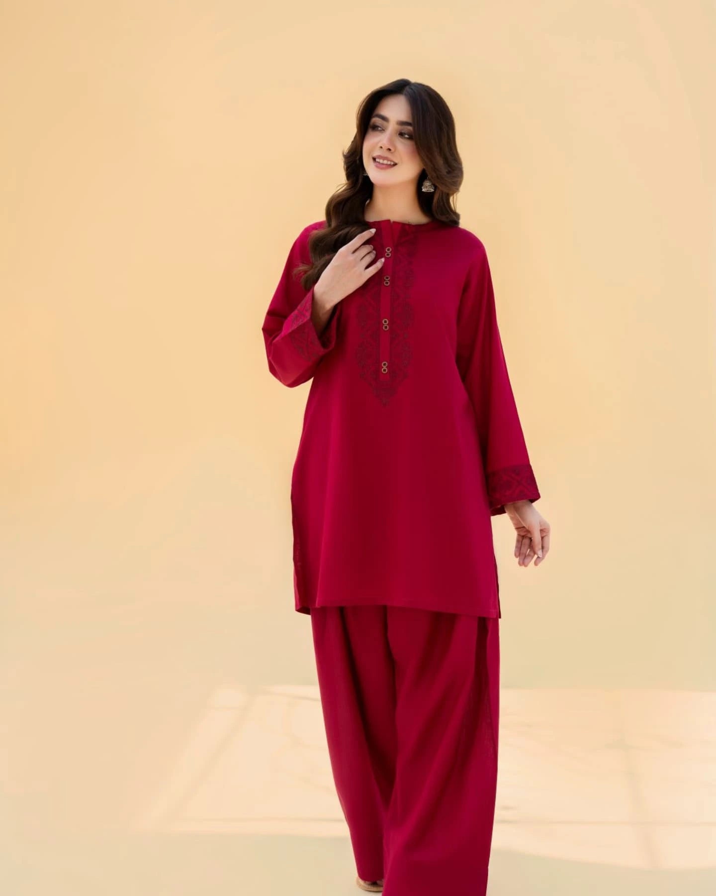 Aabroo Red 2PC