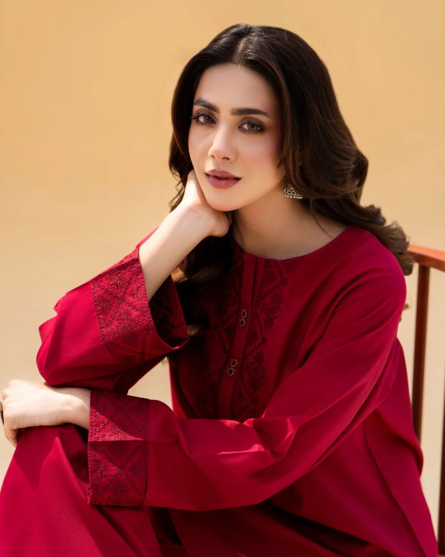 Aabroo Red 2PC