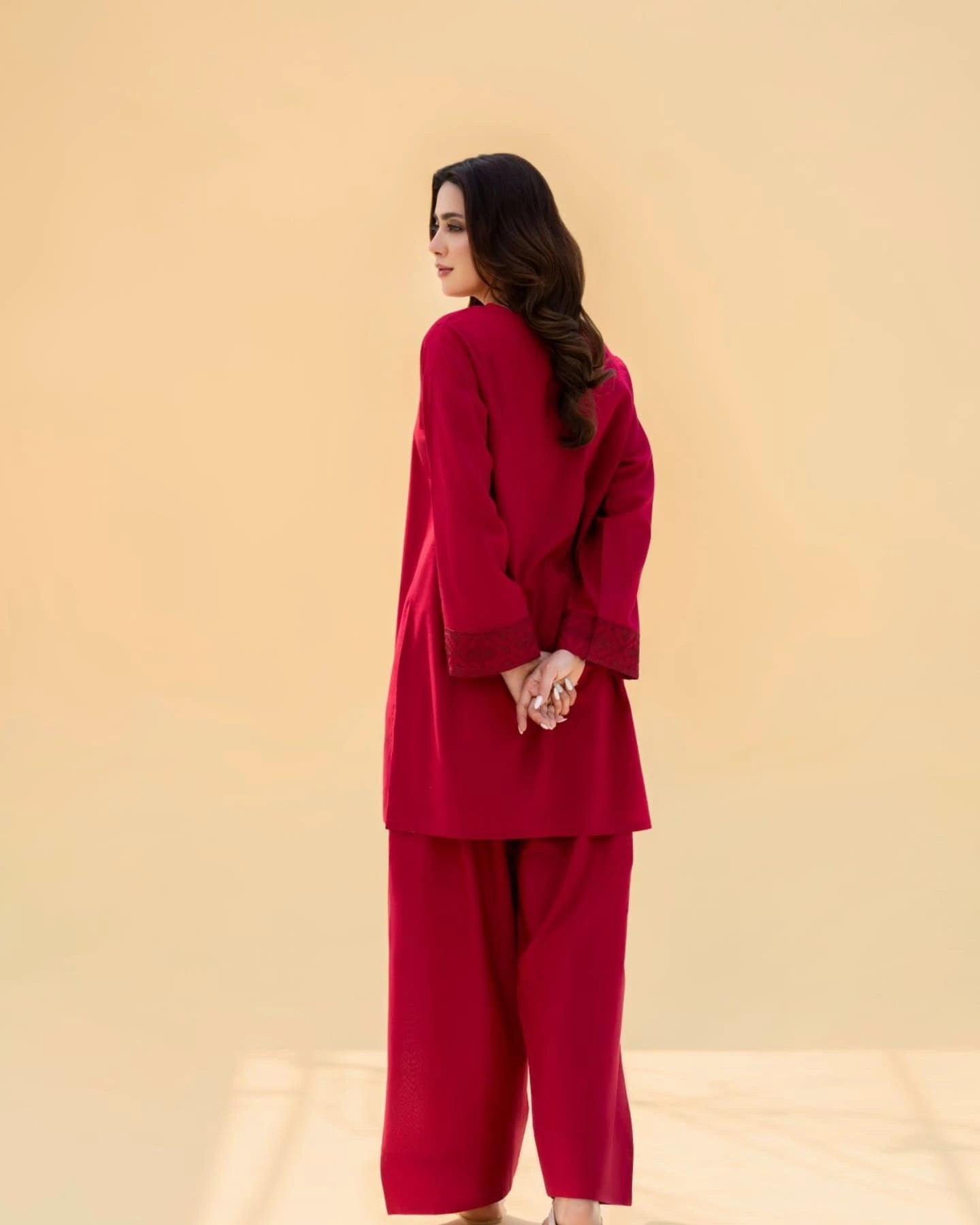 Aabroo Red 2PC