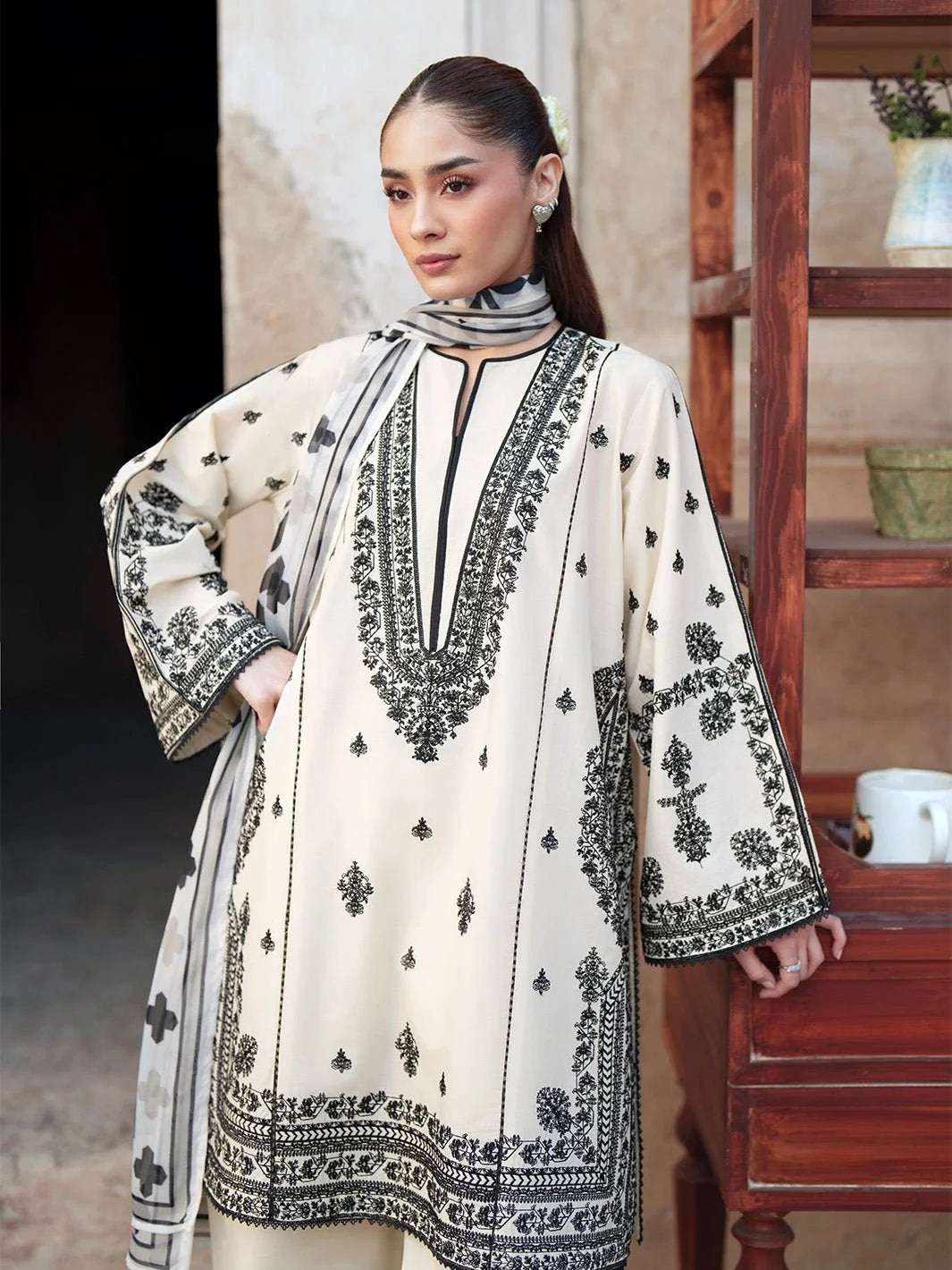 Noorban 3PC – Premium Cotton Embroidered 3 Piece Suit